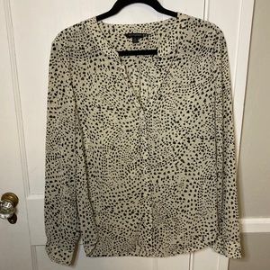 BANANA REPUBLIC patterned flowy blouse